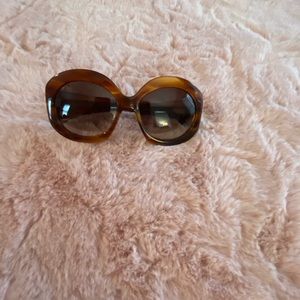 Elizabeth and James Fenway glasses